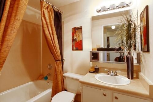 Foto del edificio - 1253 S Michigan Ave