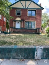 Building Photo - 1217 N Robberson Ave