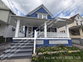 Building Photo - 1130 E 111th St