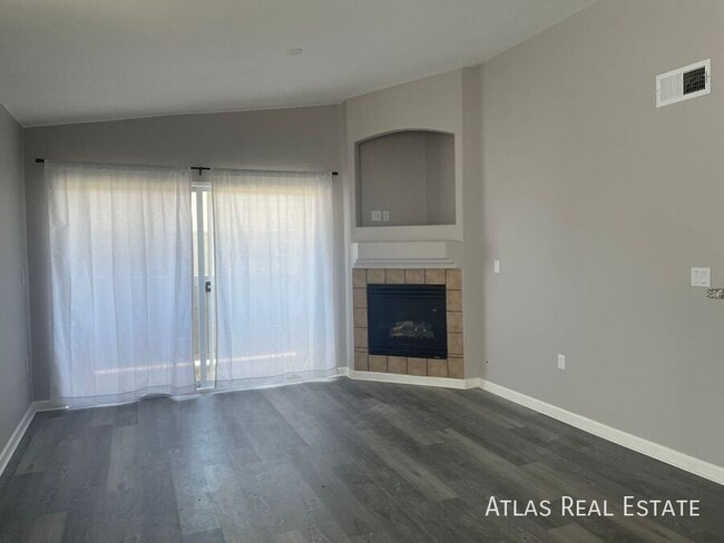 Building Photo - 4747 S Balsam Way