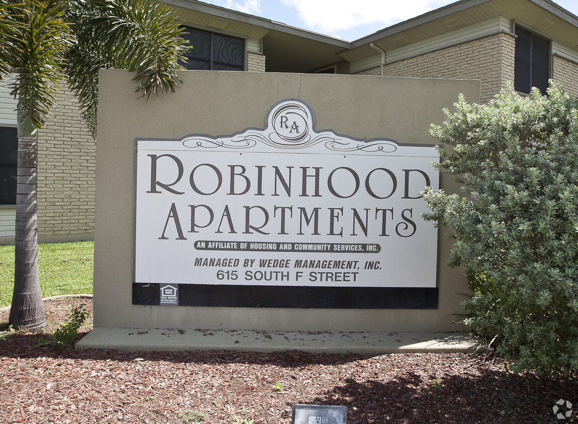 Foto del edificio - Robin Hood Apartments