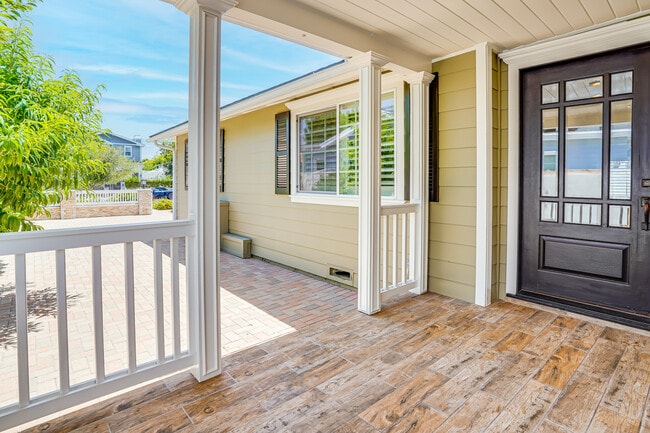 Building Photo - 4529 Tobias Ave