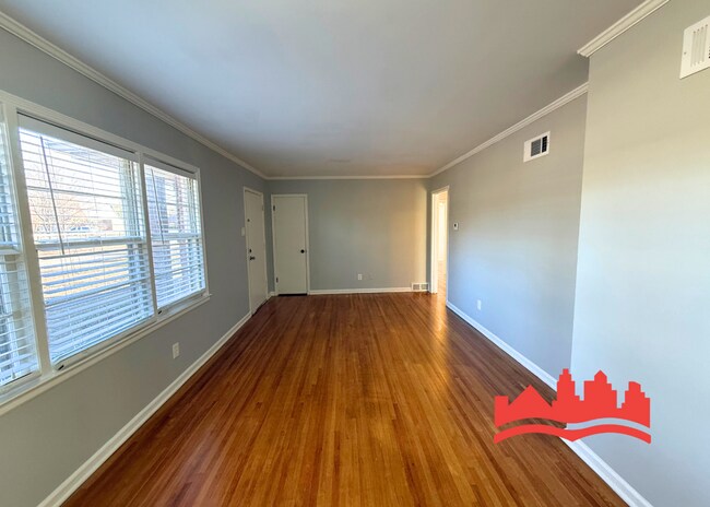 Building Photo - Welcome to this charming 3-bedroom, 1-bathroom home located in the vibrant city of Memphis, TN