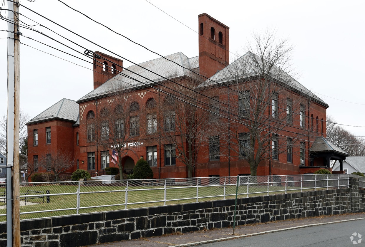 Primary Photo - Lincoln School