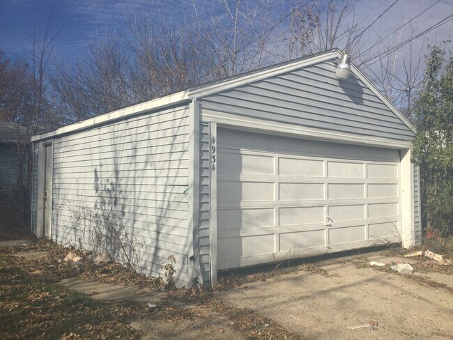 Foto del edificio - 2 Bedroom Single Family Home in Hampton Heights