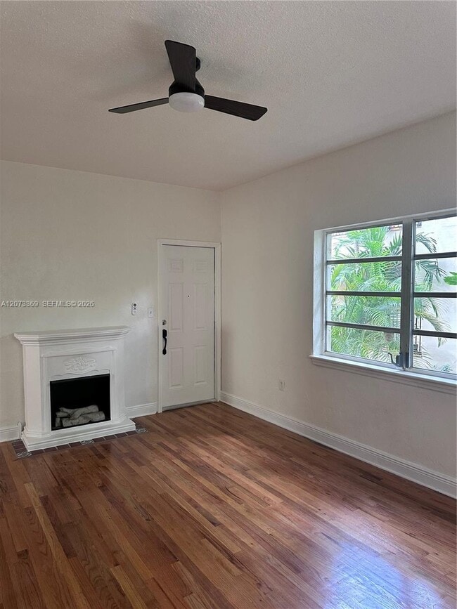 Building Photo - 1560 Jefferson Ave