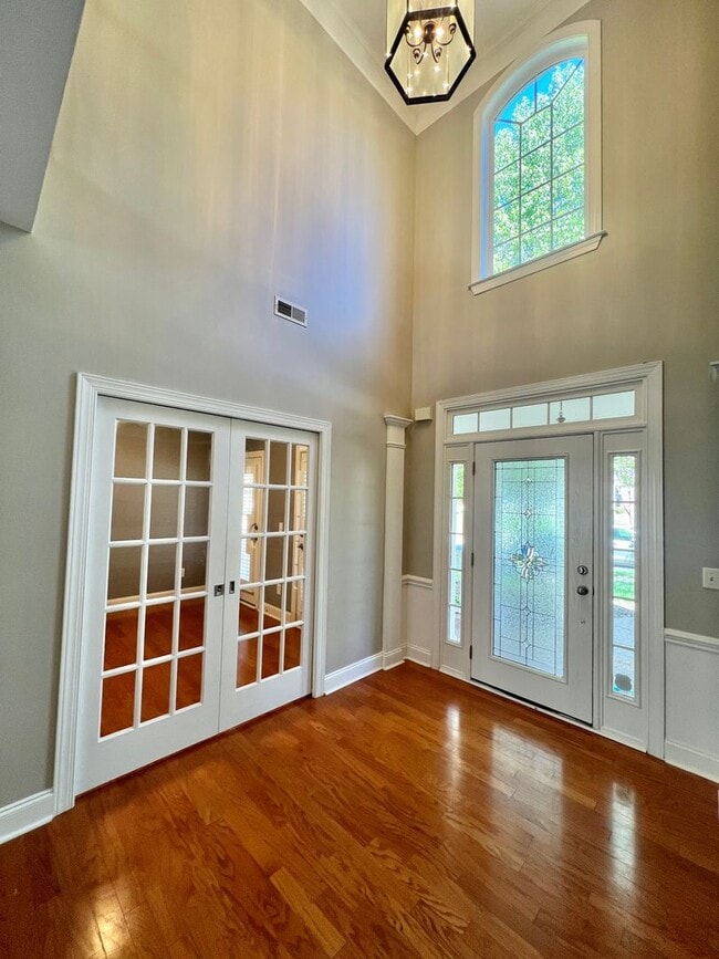 Building Photo - 4 Bedroom, 3.5 Bath w/ 3 Car Garage in Coo...