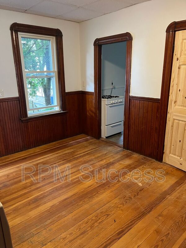 Building Photo - 201-203 Myrtle St