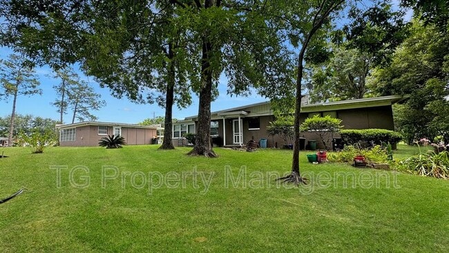 Building Photo - 6243 Randia Dr