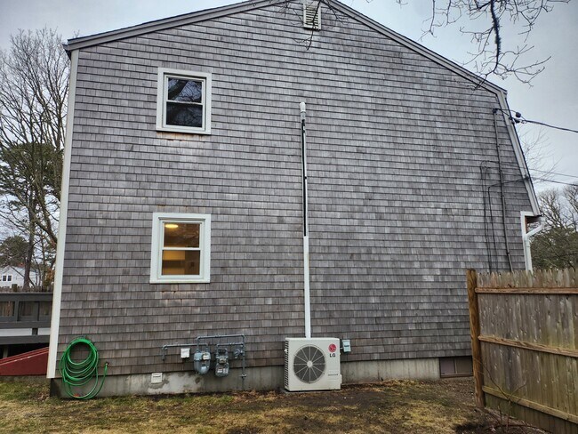 Building Photo - 17 Melville Rd