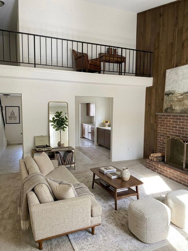 Foto del edificio - 7520 Buttercup Rd