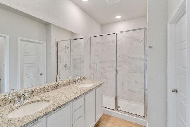 Building Photo - Stunning 3x2 Luxury Duplex in Buda, TX!