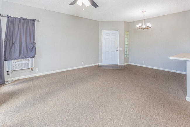 Building Photo - 91-217-217 Hanapouli Cir