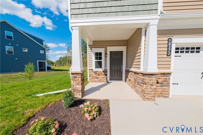 Building Photo - 18372 Palisades Ct