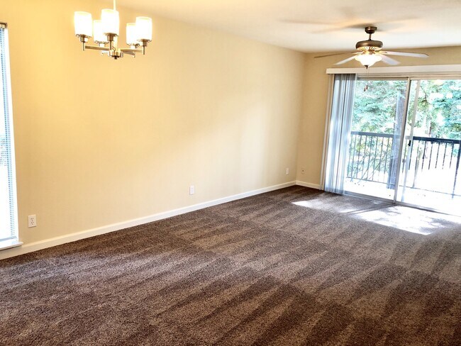 Foto del edificio - Very Nice 1 bedroom in gated community $1295