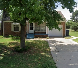 Building Photo - 2900 NW 44th St