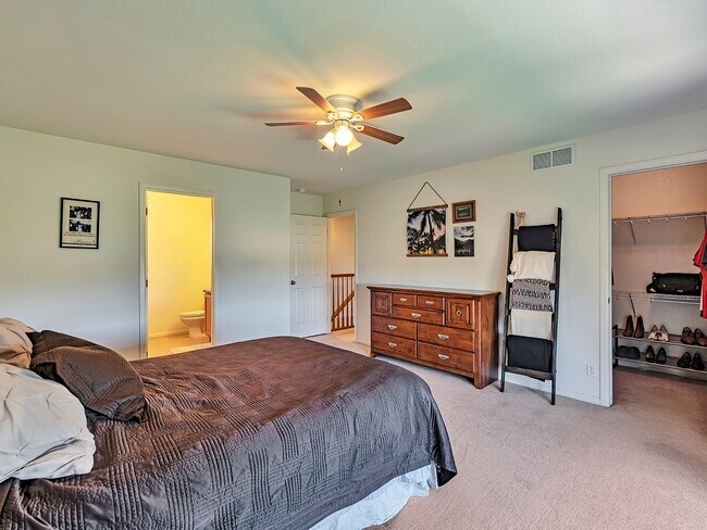 Foto del edificio - Spacious 3 Bedroom 2 1/2 Bath in Castle Rock!