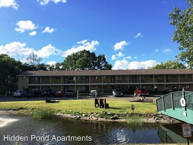 Building Photo - 1 br, 1 bath Apartment - 525-535 Pontiac St