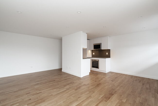 Photo du bâtiment - 501 Kingston Rd