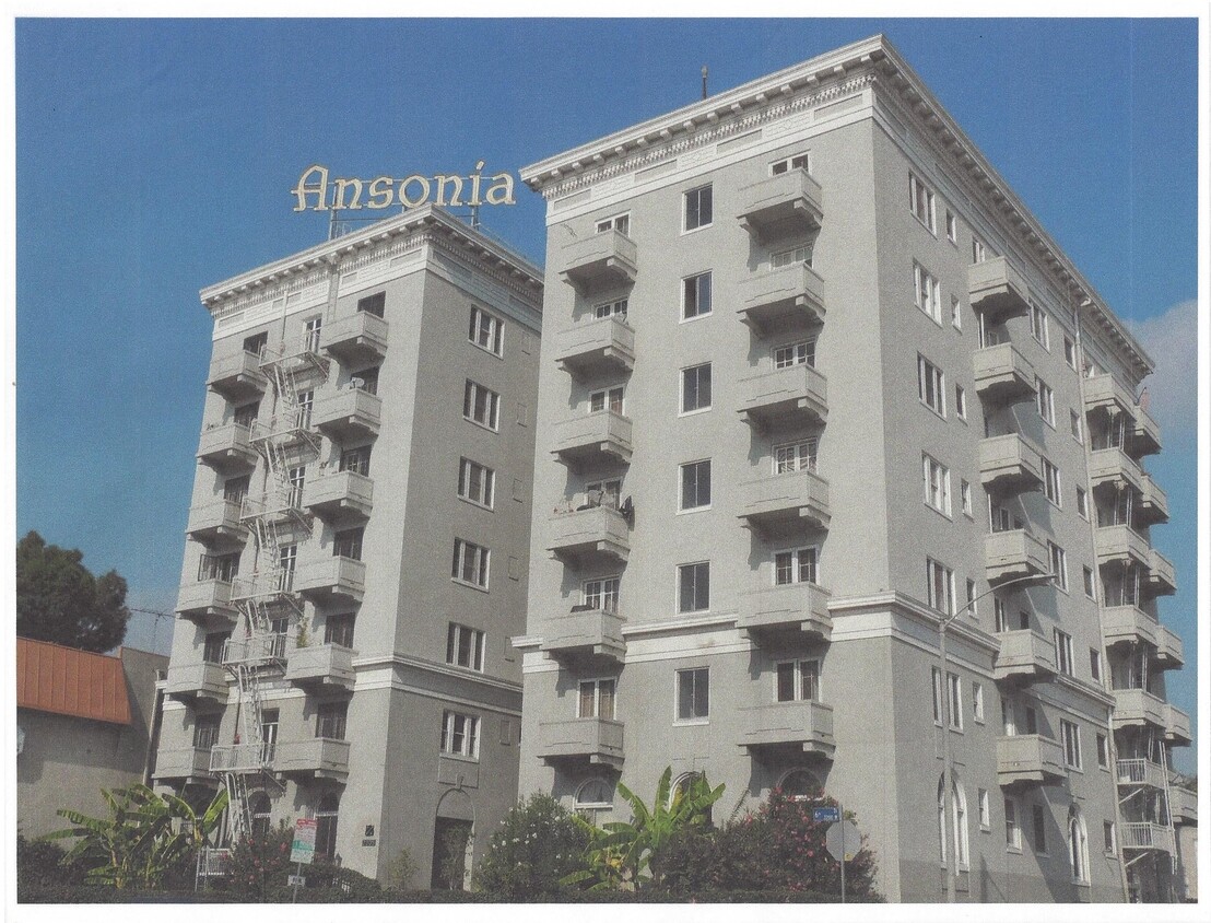 exterior del edificio - 2205 6th W St