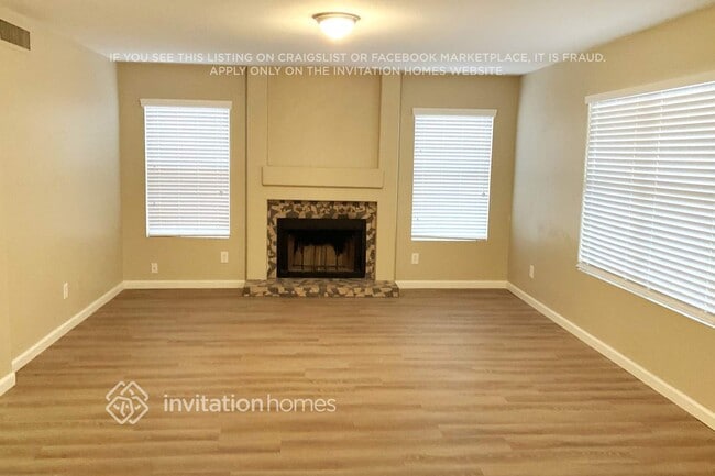 Building Photo - 4103 E Arbor Ave