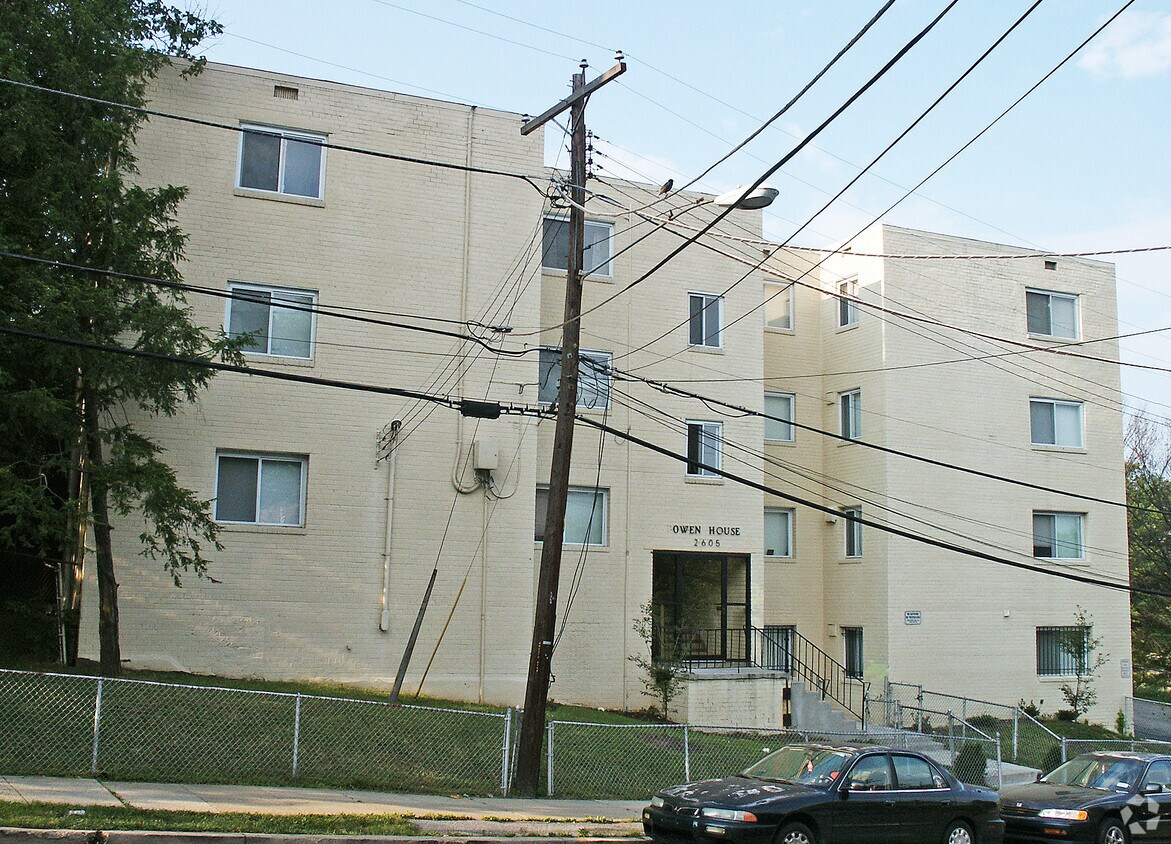 Foto del edificio - 2605 Bowen Rd SE
