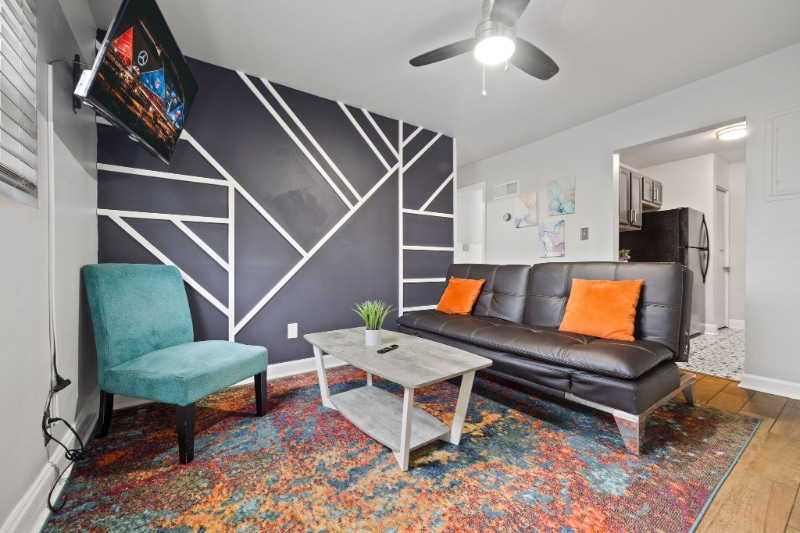 Photo - 692 Smith St SW