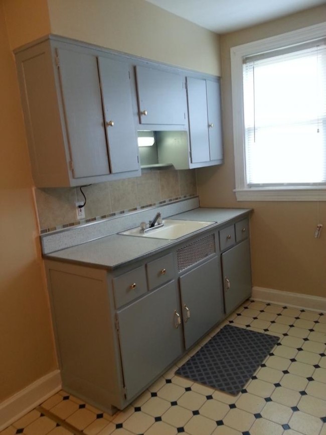 Foto del edificio - 1 bedroom in Louisville KY 40211