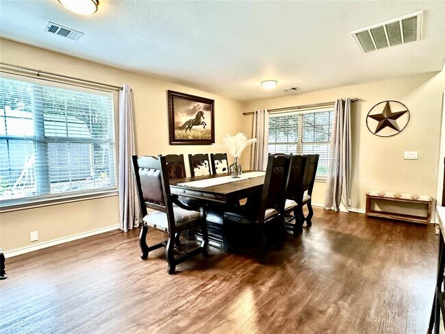 Building Photo - 817 Tapestry Cove