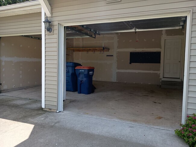 Foto del edificio - 2211 Colbert Dr