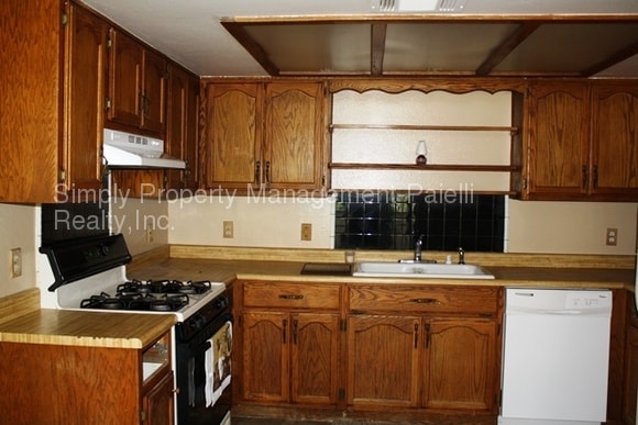 Foto del edificio - 6645 W Tropicana Ave