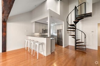 Building Photo - 57 N Washington St