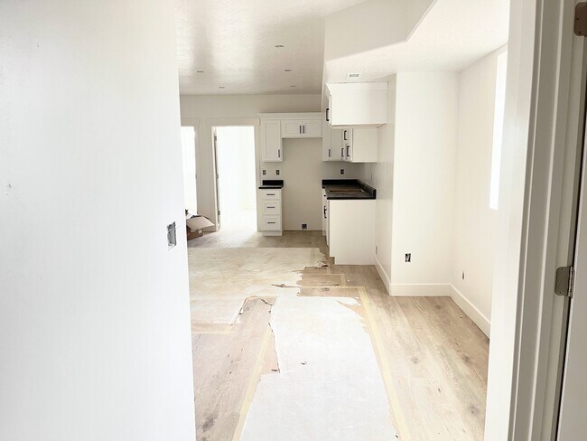 Foto del edificio - 1058 W 570 N St
