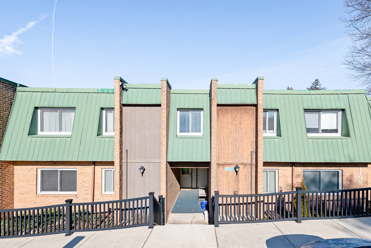 1101 Meadowview Ln Unit 1101, Mont Clare, PA 19453 Condo for Rent in