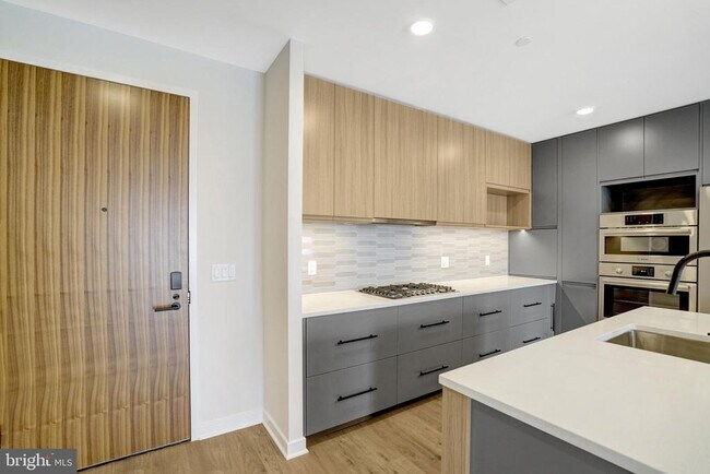 Foto del edificio - 255 W Falls Station Blvd