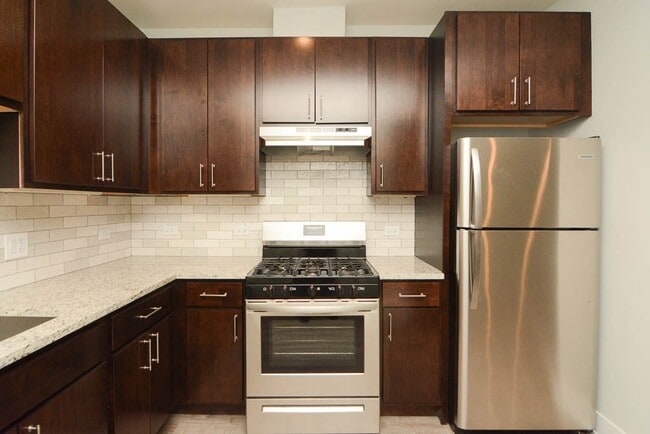 Foto del edificio - 1203 Maple Ave