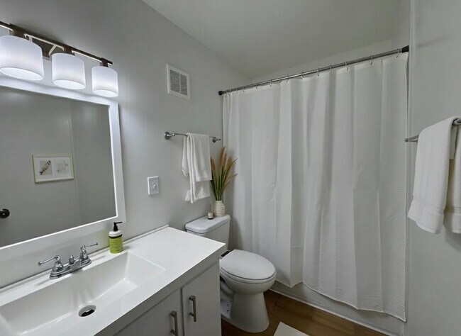 Interior Photo - Hidden Creek Apartments