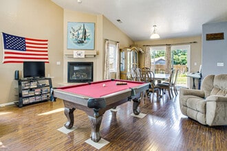 Building Photo - 367 N Lake Ct