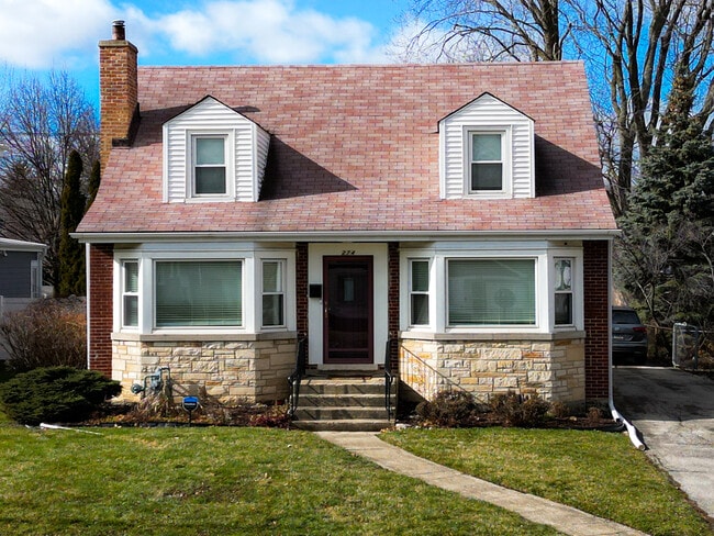 Building Photo - 274 Berteau Ave