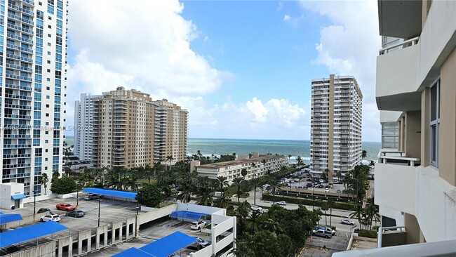 Foto del edificio - 1965 S Ocean Dr