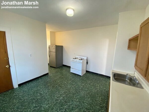 Foto del edificio - 353 Adams St