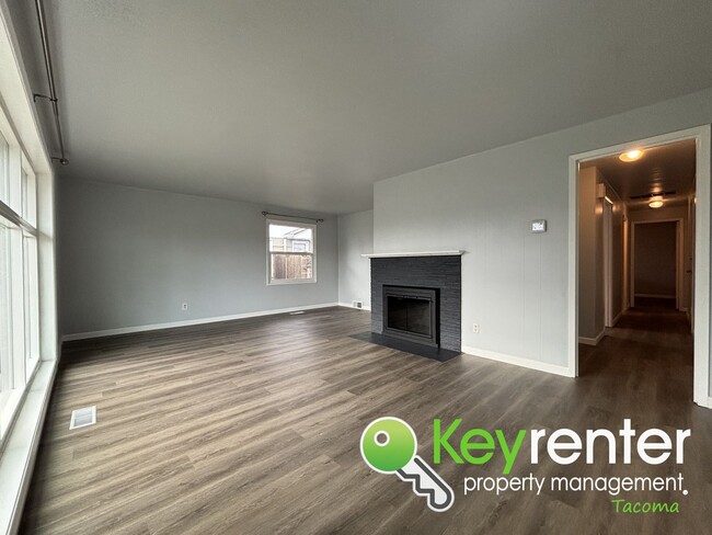 Building Photo - Beautiful Rambler home in Tacoma, WA!
