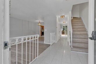 Building Photo - 8247 Clifton Farm Ct