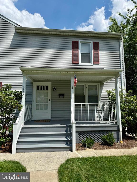 Building Photo - 324 Pangborn Blvd