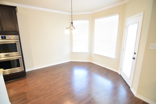 Foto del edificio - 5509 Kent Dr