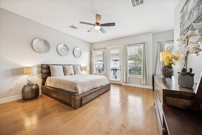 Foto del edificio - 2520 Bluebonnet Ln