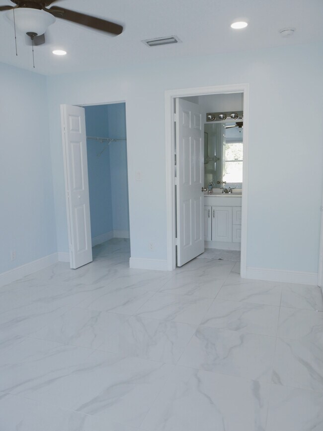 Foto del edificio - 440 SW 7th Ave