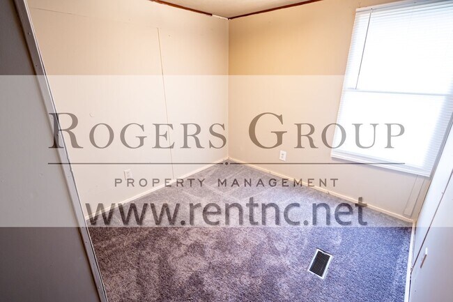 Foto del edificio - 112 Enchanted Dr