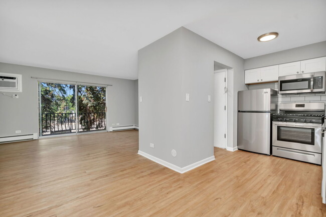 Foto del edificio - 913 Plainfield Rd