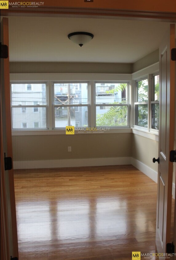 Primary Photo - 17 Princeton St